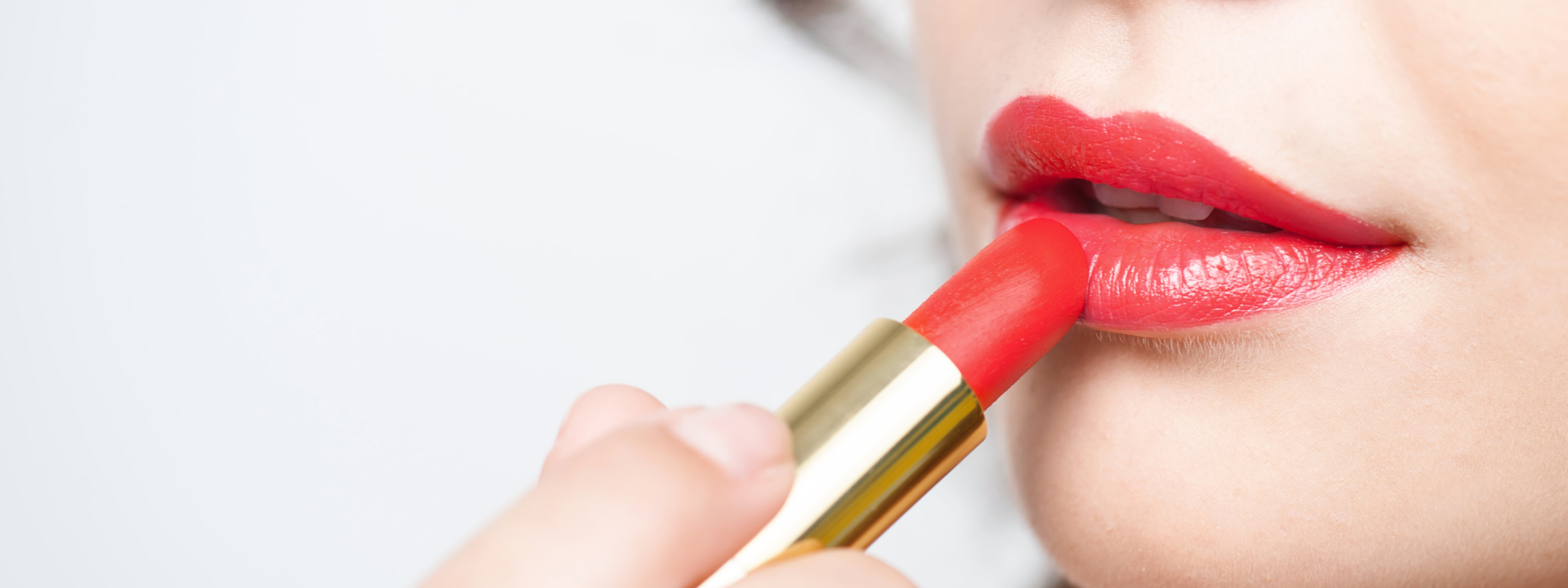 Tips and Tricks to Choose the Best Lipstick Finish