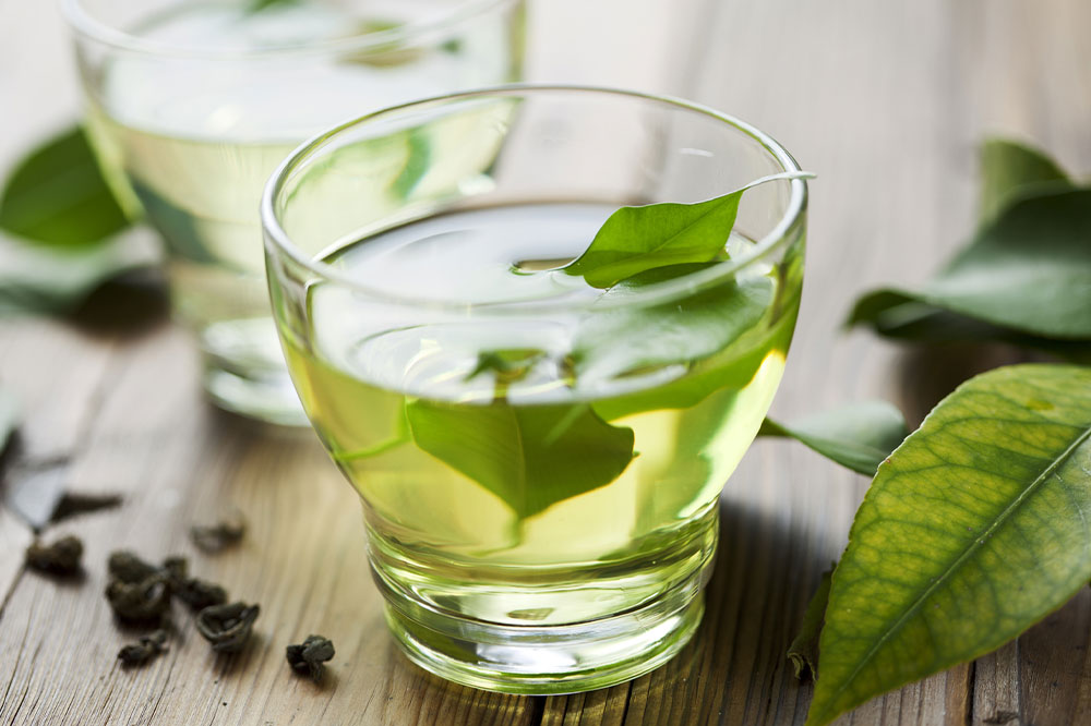 8 Teas That Soothe Cold and Flu Symptoms